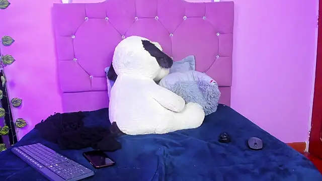 artemis_jones webcam