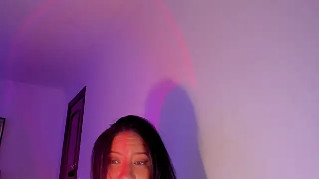 NicolePasqualott webcam