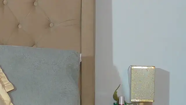 GeorginaHills webcam