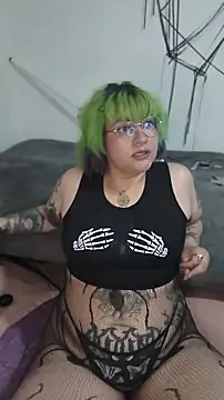 XxGreenGoodxX webcam