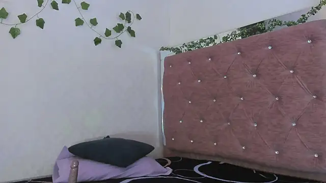 JulianaCarter webcam