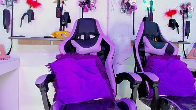 Natasha-Adams webcam