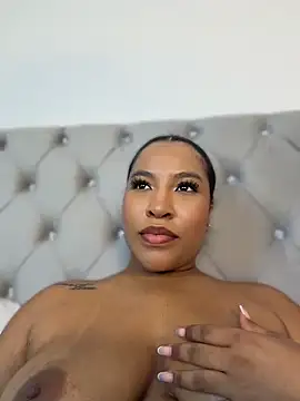 izzybelmonth12 webcam