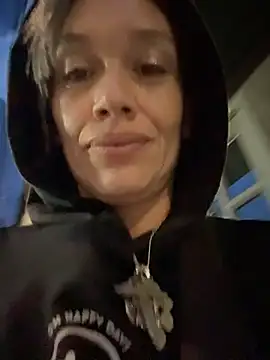 MARILYNMADELENAKOVANOVA webcam