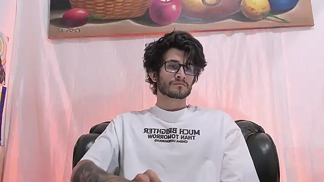 Loggan_donnelly webcam