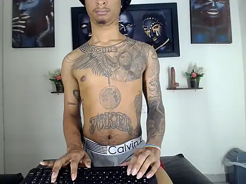 Tatoo_Noah webcam