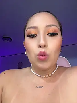 Kiarhatrixie1 webcam