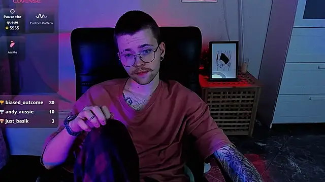 Thomas_Norton webcam