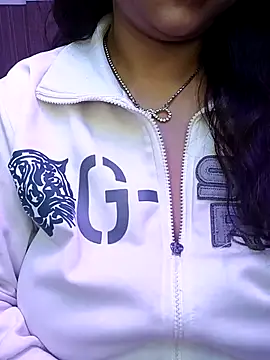 indian_passion webcam