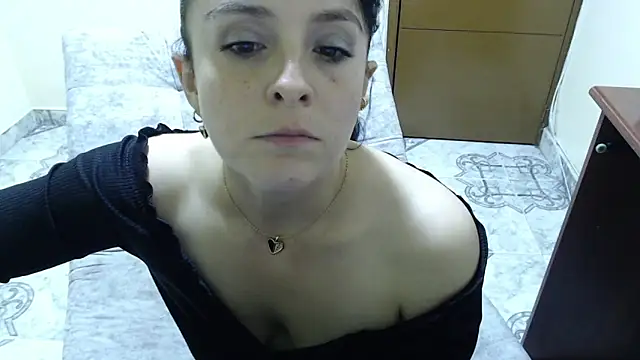 antara_hotgirl webcam