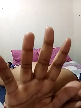 FreakyAngel3X webcam