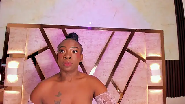 Athenea_Mills webcam