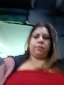 Webcam Model (Laura-Hernandez)  is live.Free join now!