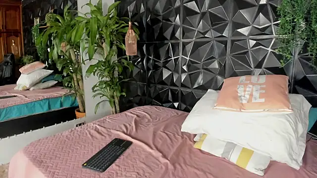 elliot_colton - Elliot_colton's free webcam - UK Sex Cams