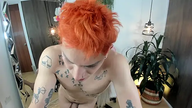 queenramoona-hot webcam