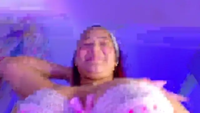 NicolleTaylor webcam