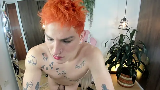 queenramoona-hot live sex cam