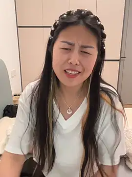 美女zzdd999在线直播