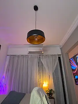 Tallulah_Kinky's live cam