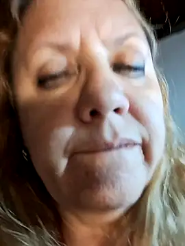 Webcam Model (JennyInVegas)  is live.Free join now!