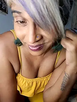 Goodgirlsue_77 webcam