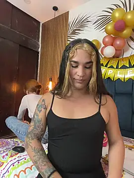 Sweet_vicky_hot's room