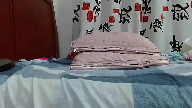 FresitaSquirt24 webcam