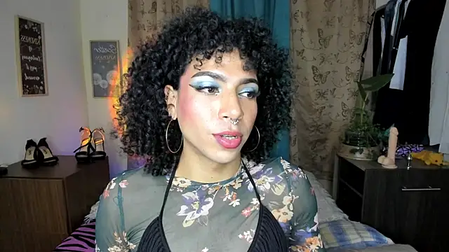 Angel_White25 webcam