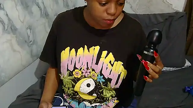 HottestEbonyBitch webcam