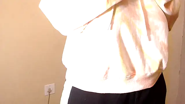 Hourglass_body webcam