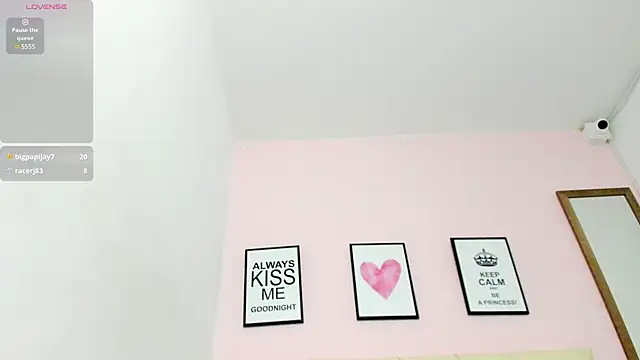 ElisabethMassey webcam