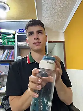 AdrianRinaldi webcam