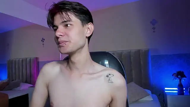 Derek_Sinn webcam