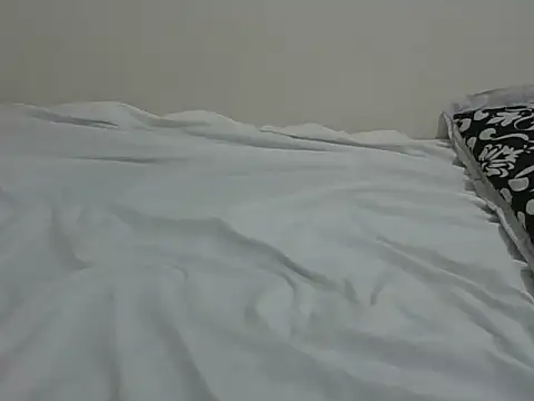 Silky_siren24 webcam