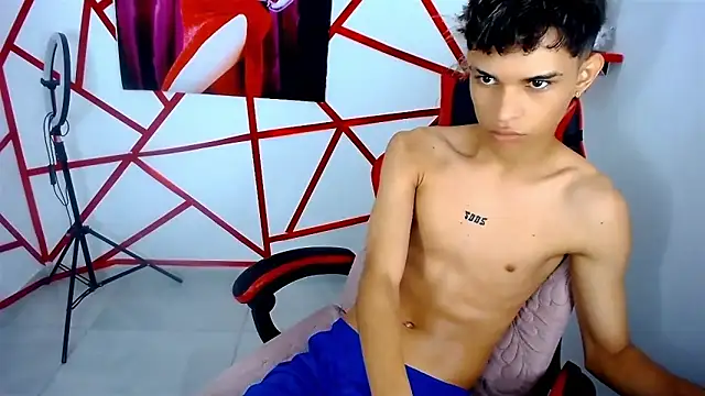 chris_evans77 webcam