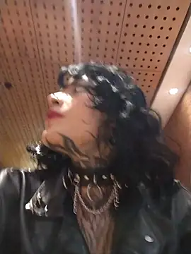 taaylor33 live sex cam