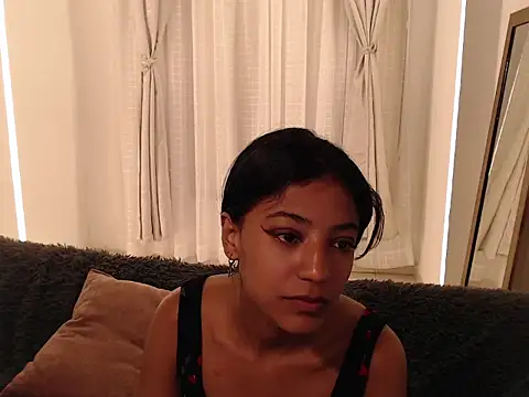 Scarleet_miaa webcam