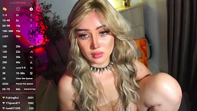 Miss_solenheu webcam