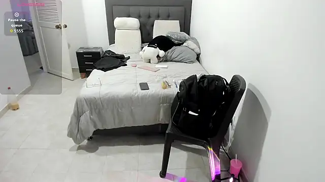 Cloebennet013 webcam