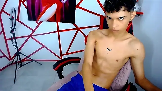 chris_evans77 webcam