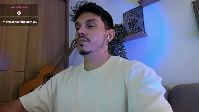 alejandro_stark webcam