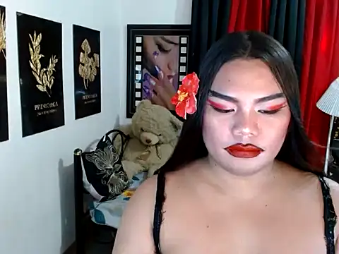 TSbrianaHugeCock webcam