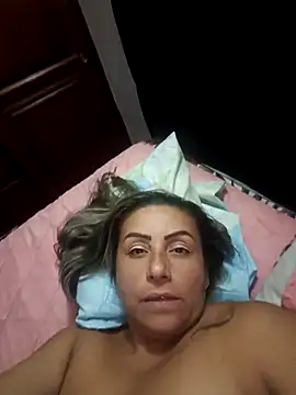 Webcam Model (maynor_1998)  is live.Free join now!