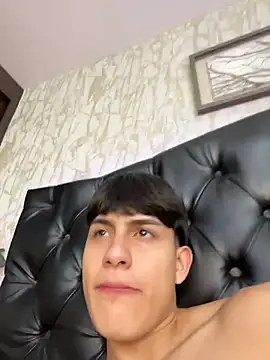 Lander_Cruz's live cam