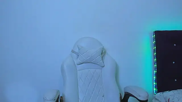 madelinesquirt webcam