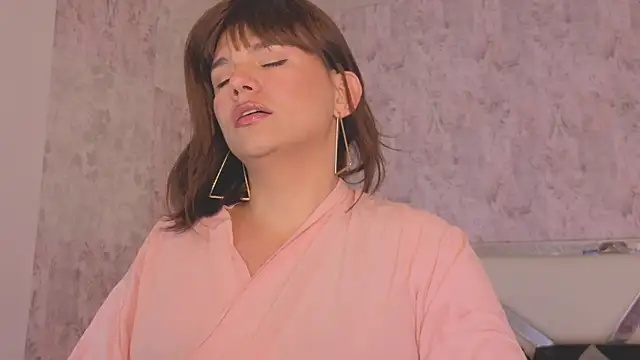 april_summer_ webcam