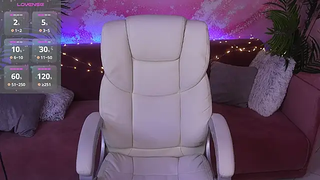 tinamelt - TinaMelt's free webcam - UK Sex Cams