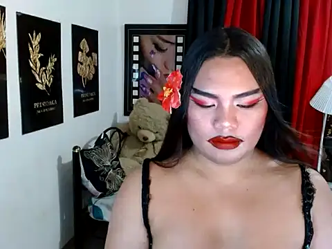 TSbrianaHugeCock webcam