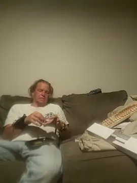 yourMasterisBored webcam