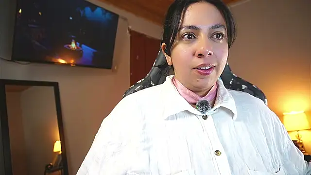 coraline_latin webcam